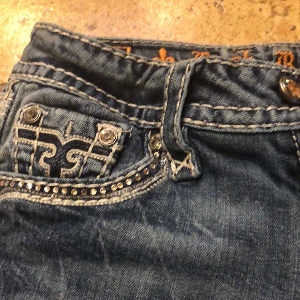 Jeans - Picture 2 of 3